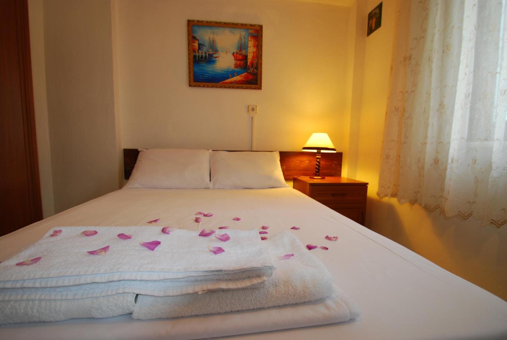 Adali Guest House Bozcaada Bagian luar foto