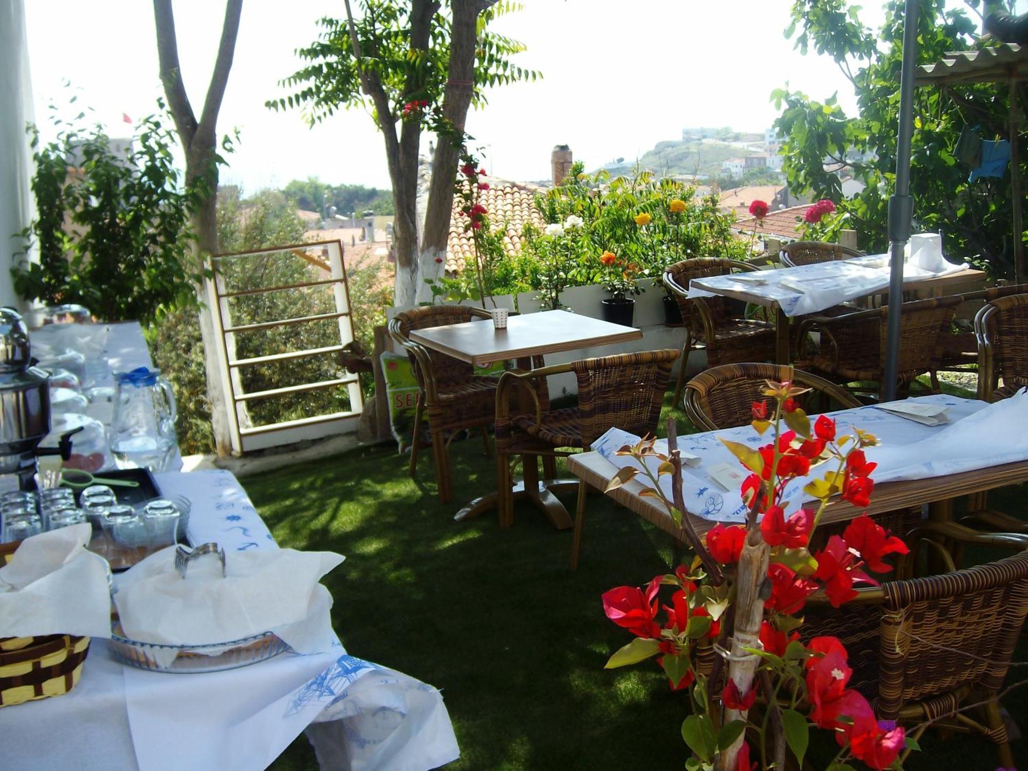 Adali Guest House Bozcaada Bagian luar foto