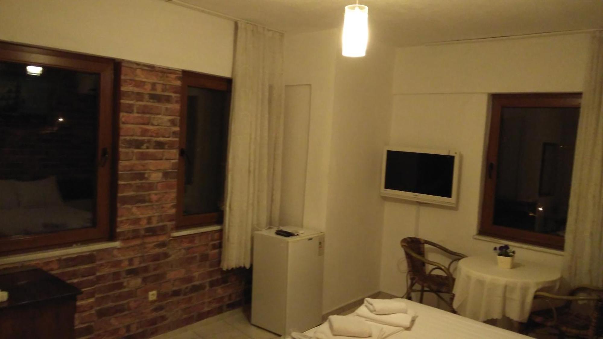 Adali Guest House Bozcaada Bagian luar foto