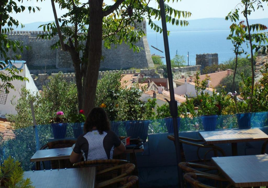 Adali Guest House Bozcaada Bagian luar foto