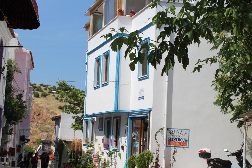 Adali Guest House Bozcaada Bagian luar foto